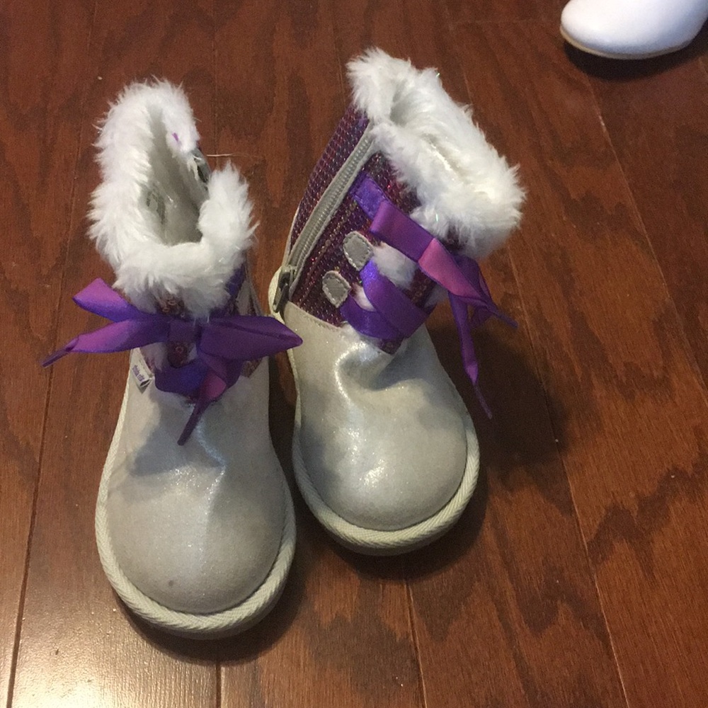 Stride rite 6.5 frozen boots